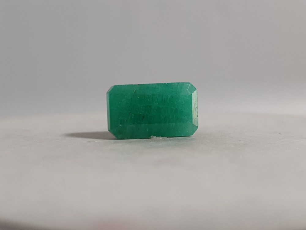 NATURAL EMERALD - 7.96CT