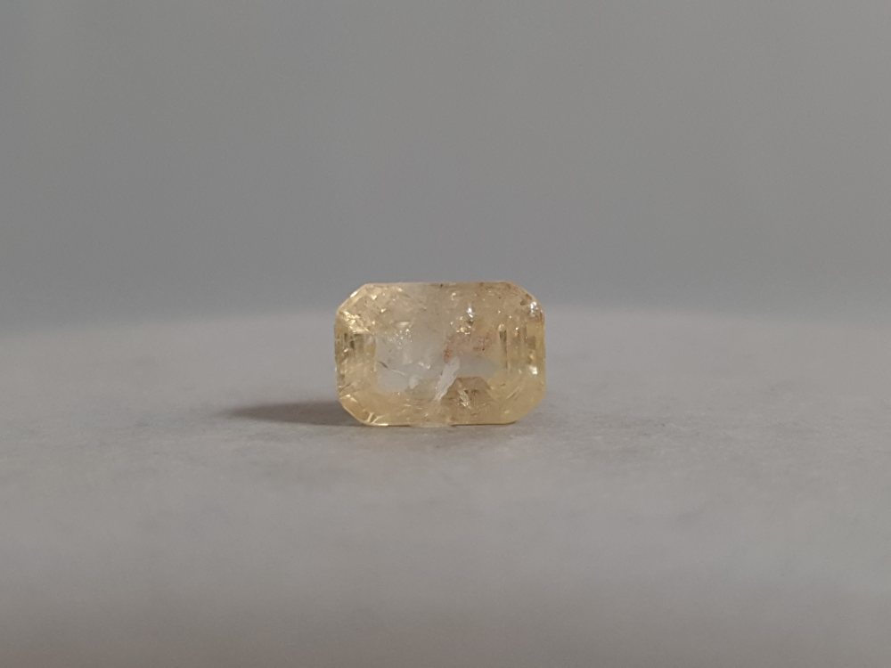 NATURAL PUKHRAJ SILONI  - 4.32CT