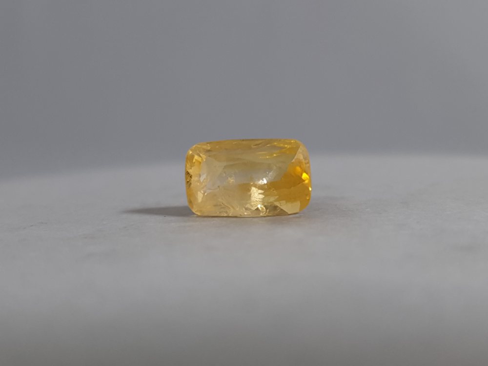 NATURAL PUKHRAJ SILONI  - 4.84CT