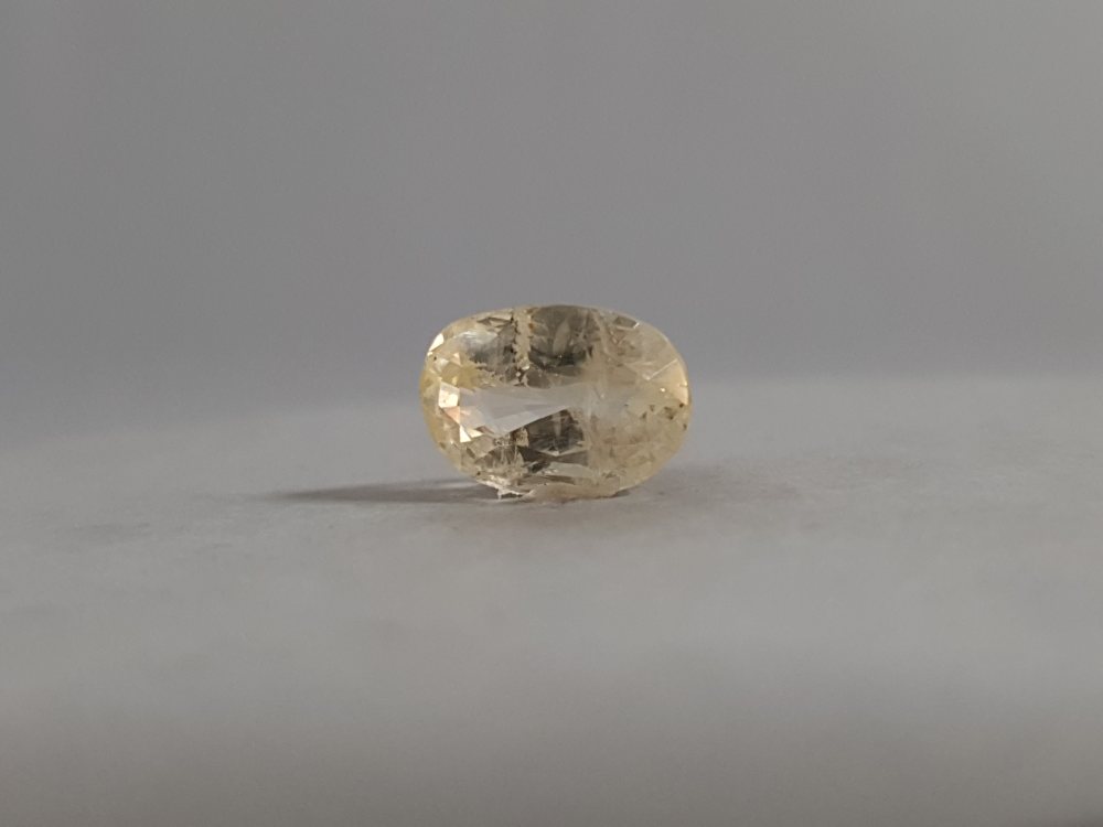 NATURAL PUKHRAJ SILONI  - 5.38CT