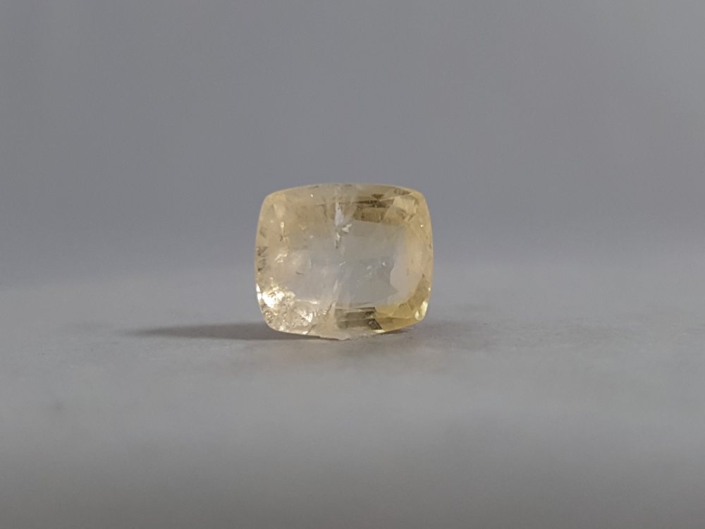 NATURAL PUKHRAJ SILONI  - 5.65CT