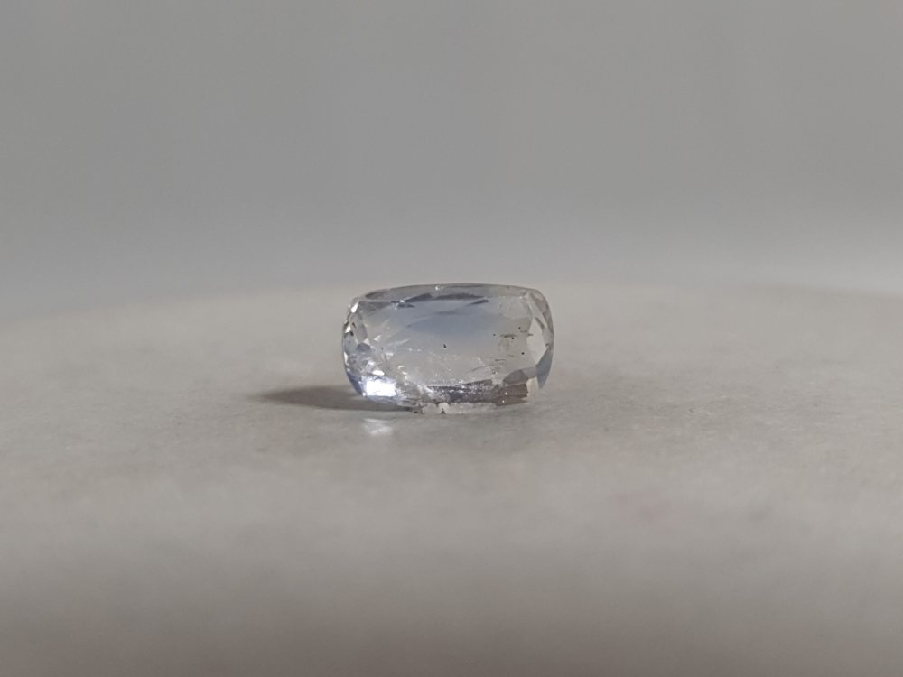 NATURAL NILAM SILONI - 3.35CT