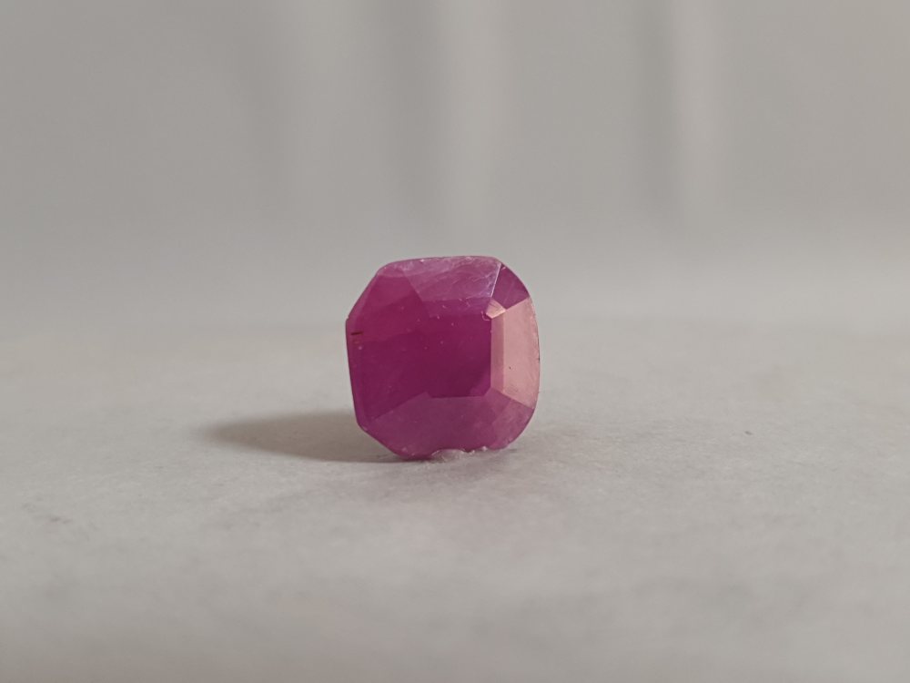 NATURAL RUBY UNHEATED - 7.01CT