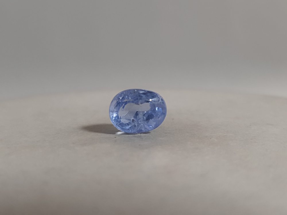 NATURAL NILAM SILONI - 3.7CT