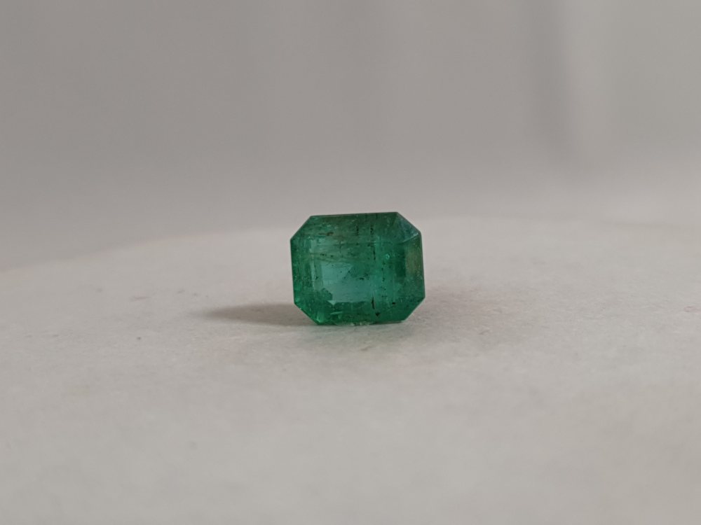 NATURAL EMERALD - 4.56CT