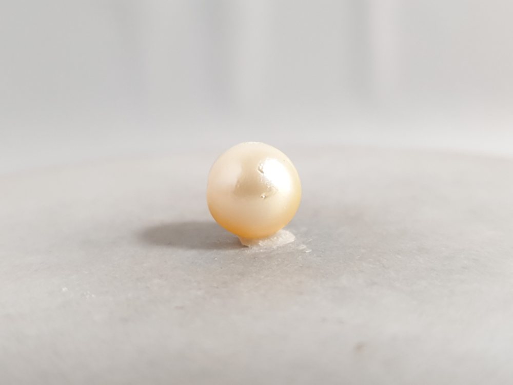 NATURAL SOUTH SEA PEARL  - 4.11CT