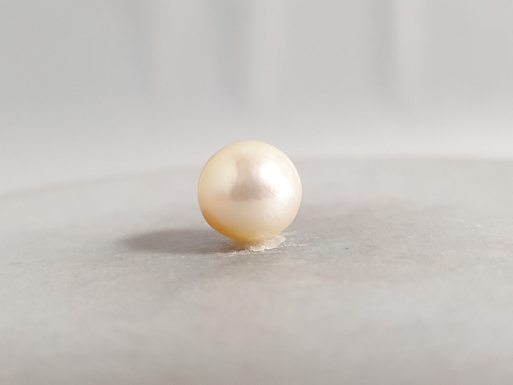 NATURAL SOUTH SEA PEARL  - 4.35CT