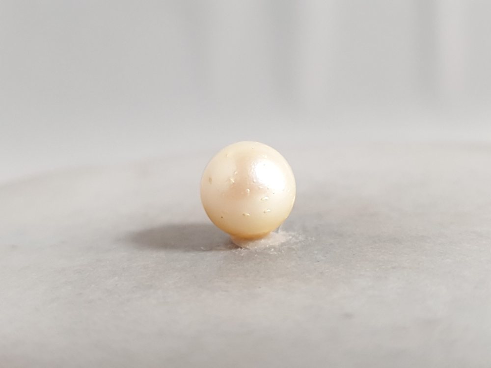 NATURAL SOUTH SEA PEARL  - 4.55CT