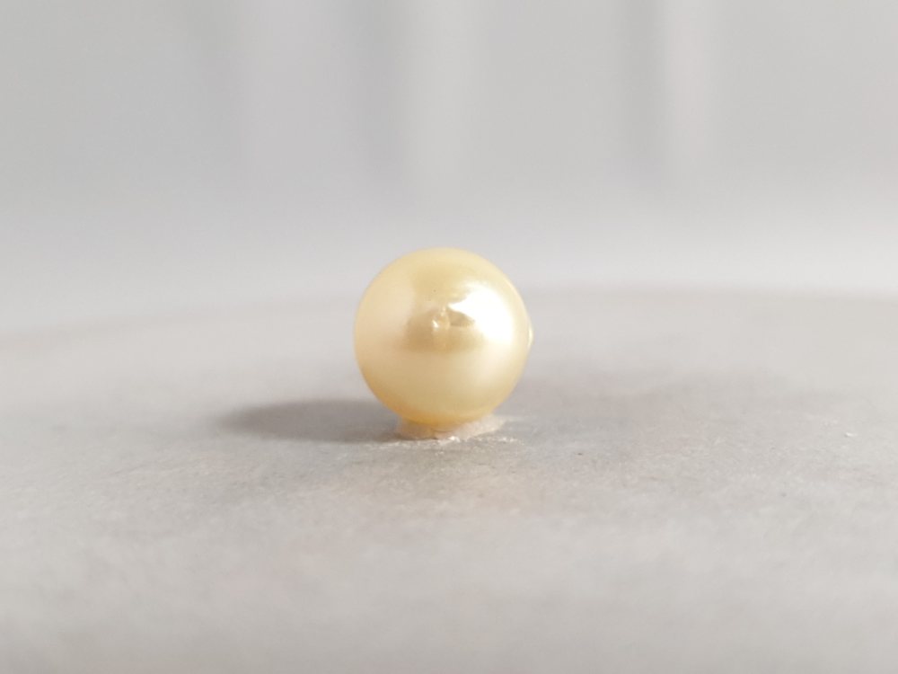 NATURAL SOUTH SEA PEARL  - 4.59CT