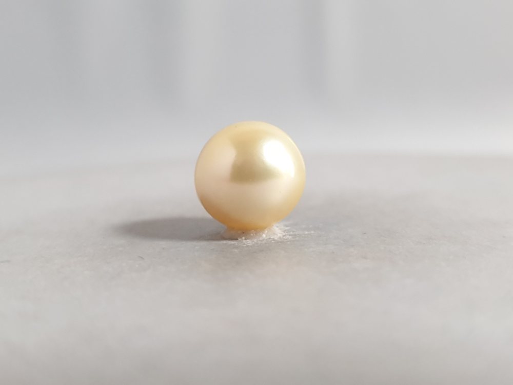 NATURAL SOUTH SEA PEARL  - 4.67CT
