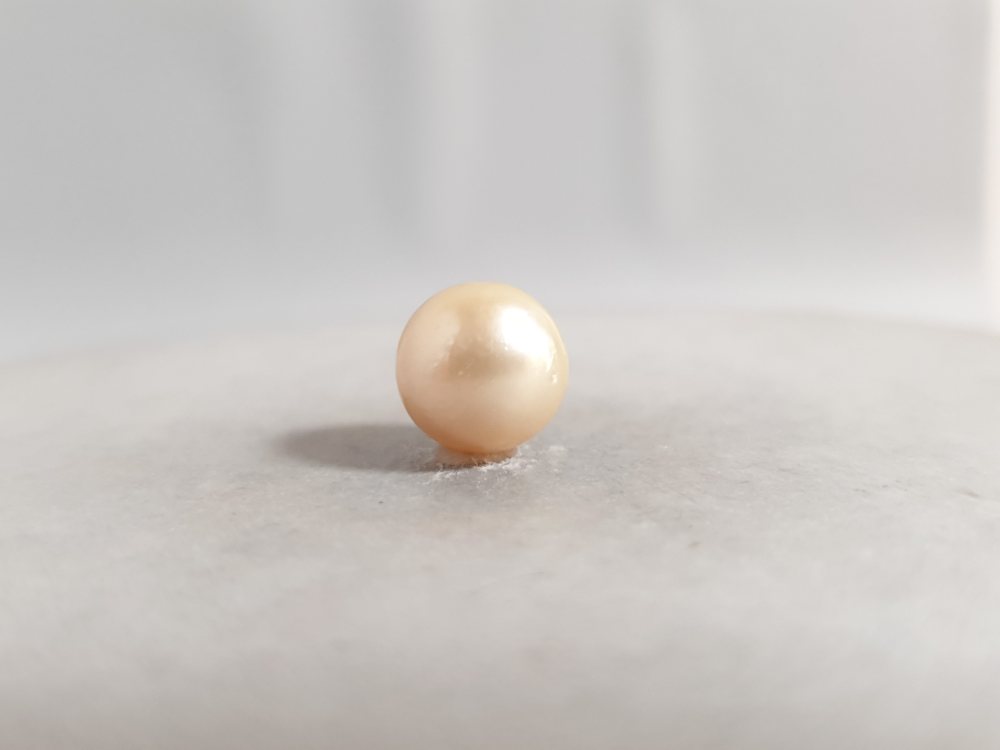 NATURAL SOUTH SEA PEARL  - 4.73CT