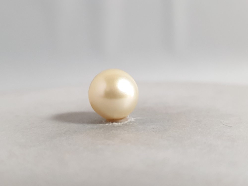 NATURAL SOUTH SEA PEARL  - 4.82CT