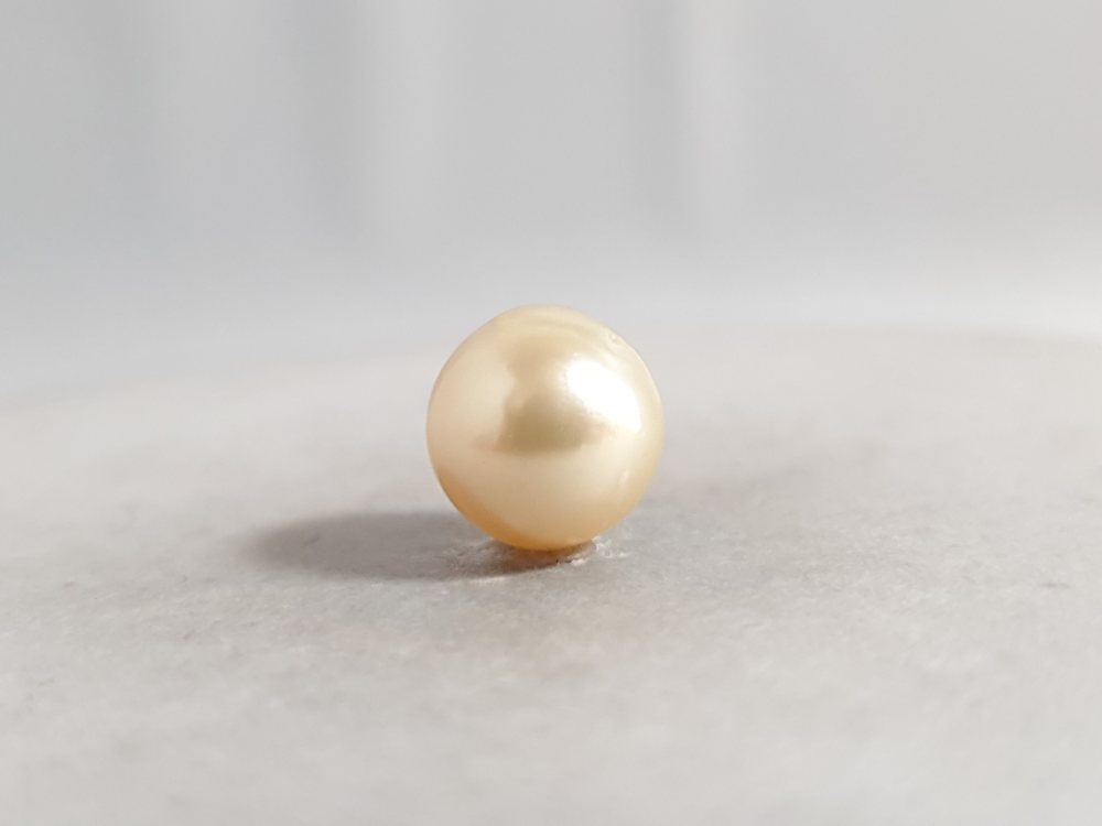 NATURAL SOUTH SEA PEARL  - 4.83CT