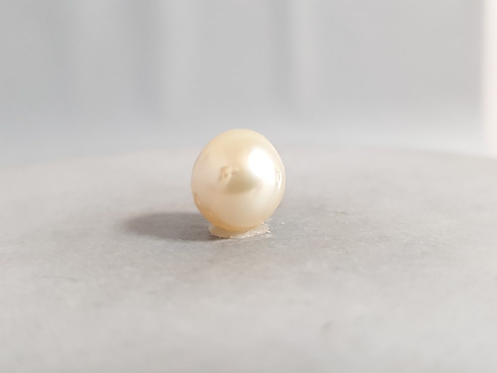 NATURAL SOUTH SEA PEARL  - 4.84CT