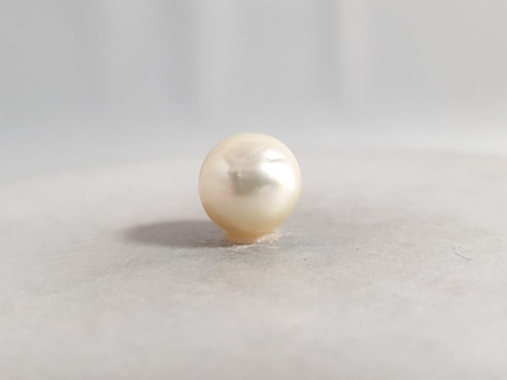NATURAL SOUTH SEA PEARL  - 4.85CT