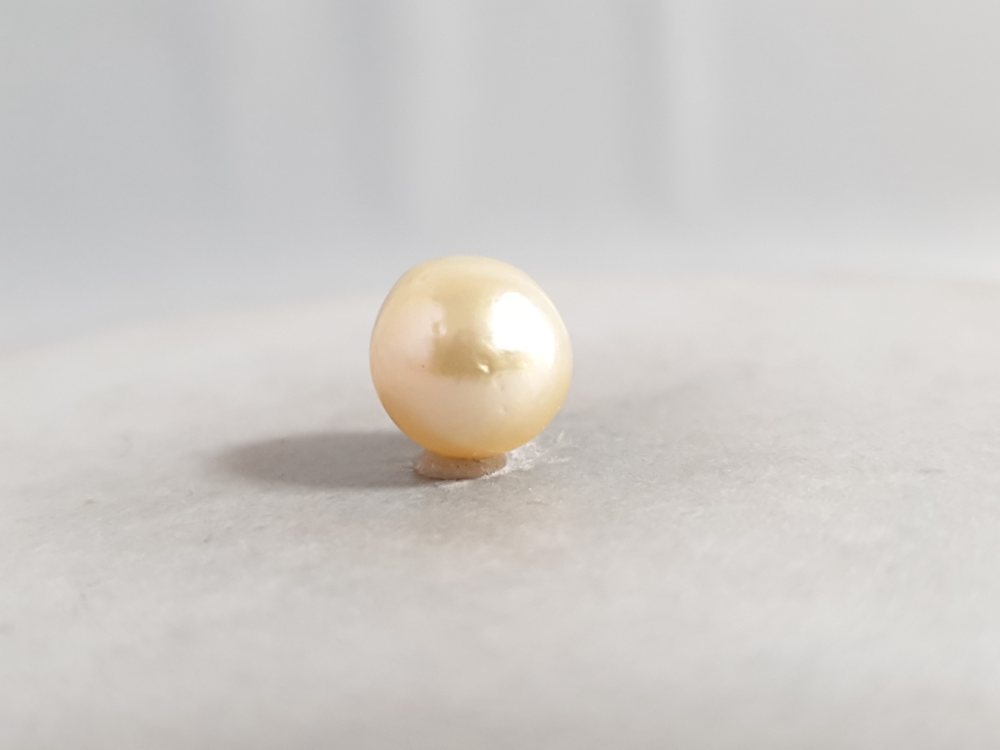 NATURAL SOUTH SEA PEARL  - 4.89CT