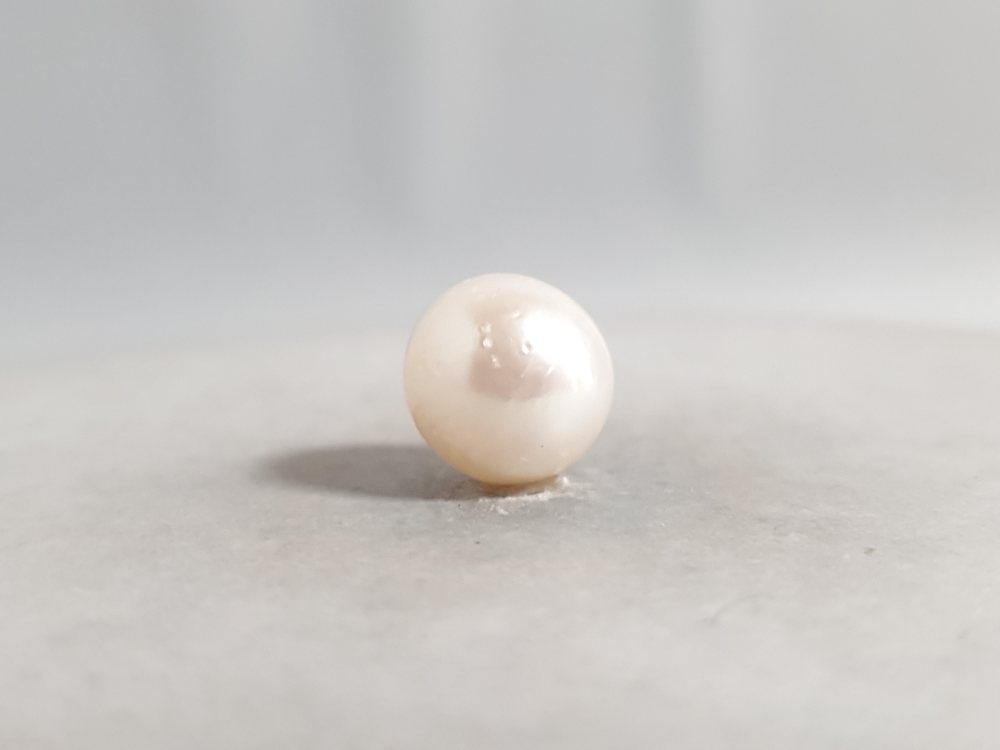 NATURAL SOUTH SEA PEARL  - 5.52CT