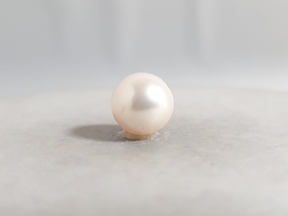 NATURAL SOUTH SEA PEARL  - 5.75CT