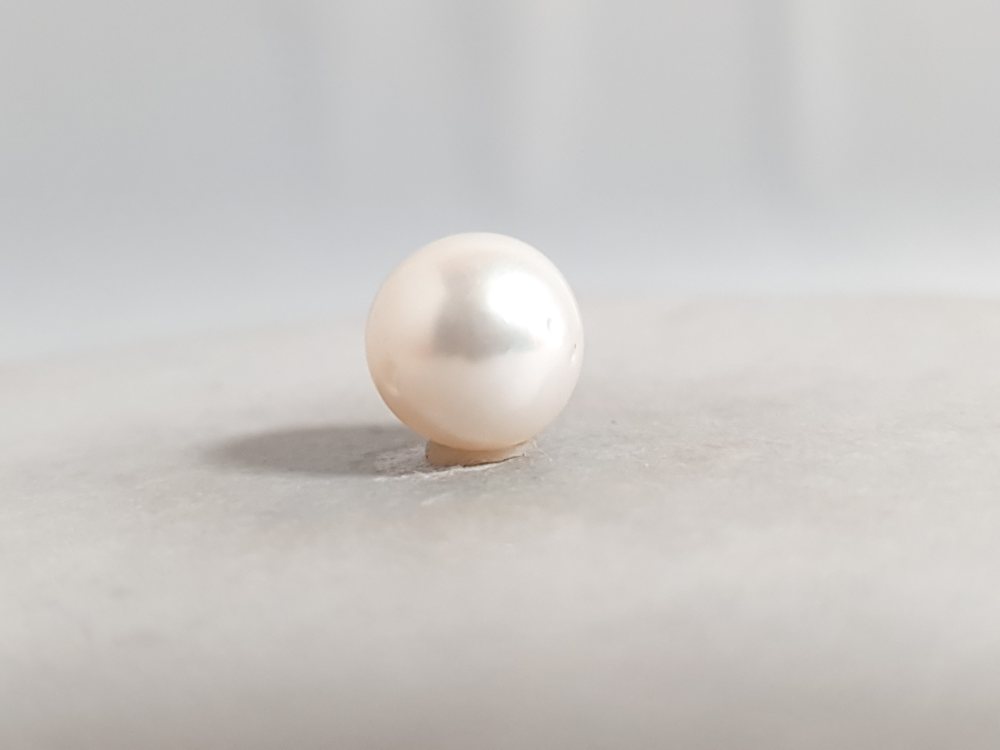NATURAL SOUTH SEA PEARL  - 5.86CT