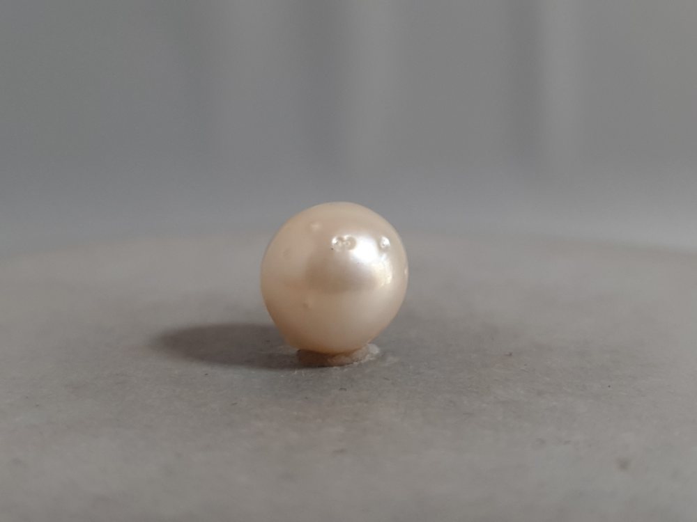 NATURAL SOUTH SEA PEARL  - 6.09CT