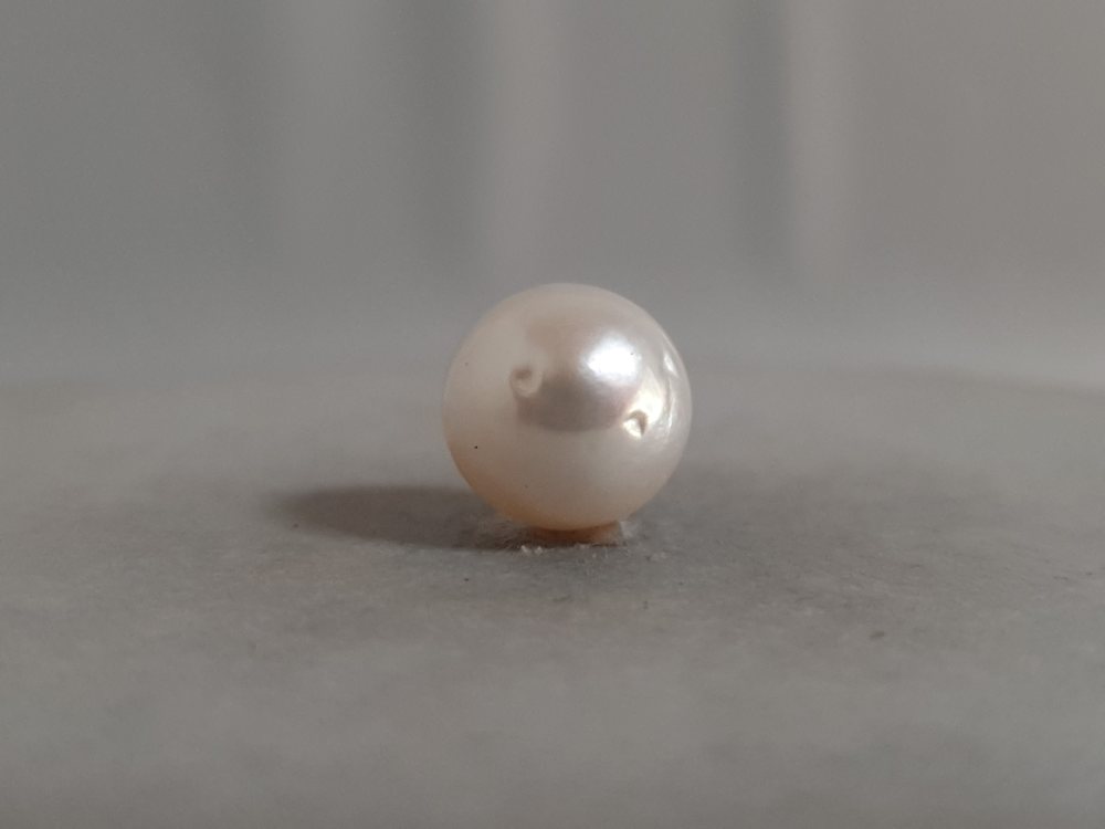 NATURAL SOUTH SEA PEARL  - 6.38CT