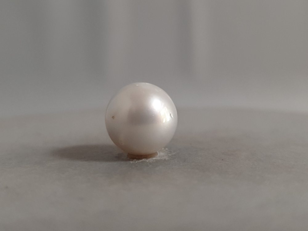 NATURAL SOUTH SEA PEARL  - 6.42CT