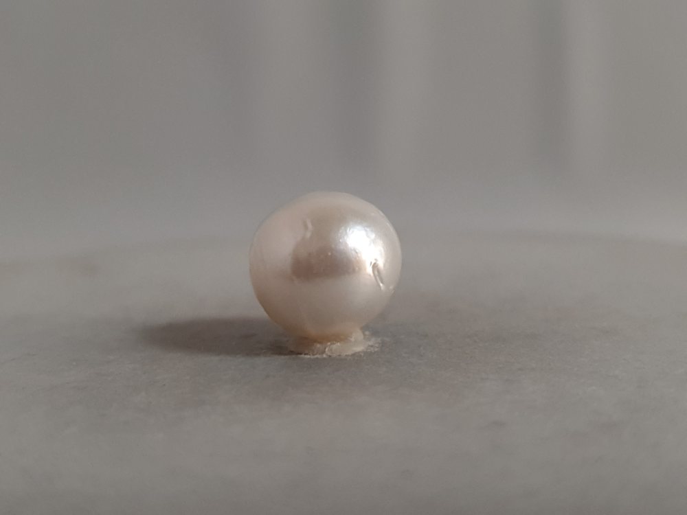 NATURAL SOUTH SEA PEARL  - 6.48CT