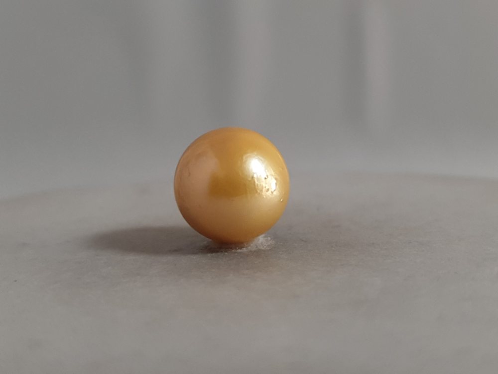 NATURAL SOUTH SEA PEARL  - 12.38CT