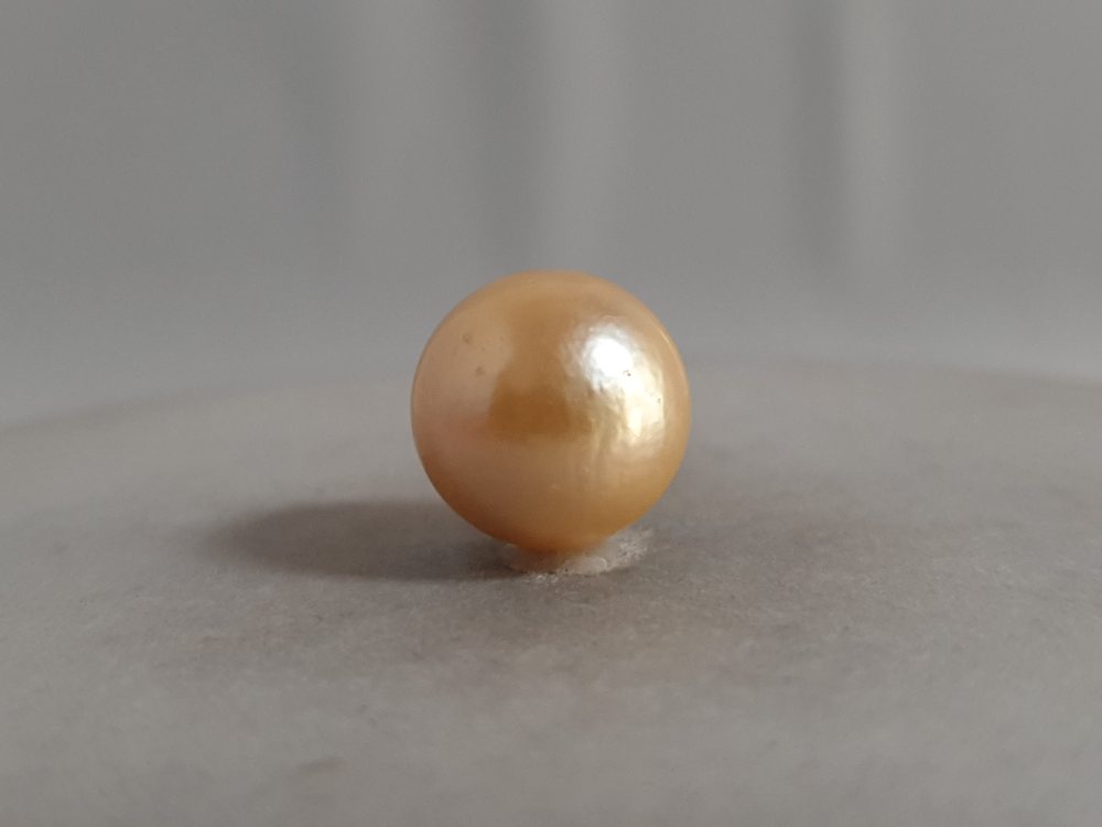 NATURAL SOUTH SEA PEARL  - 12.43CT