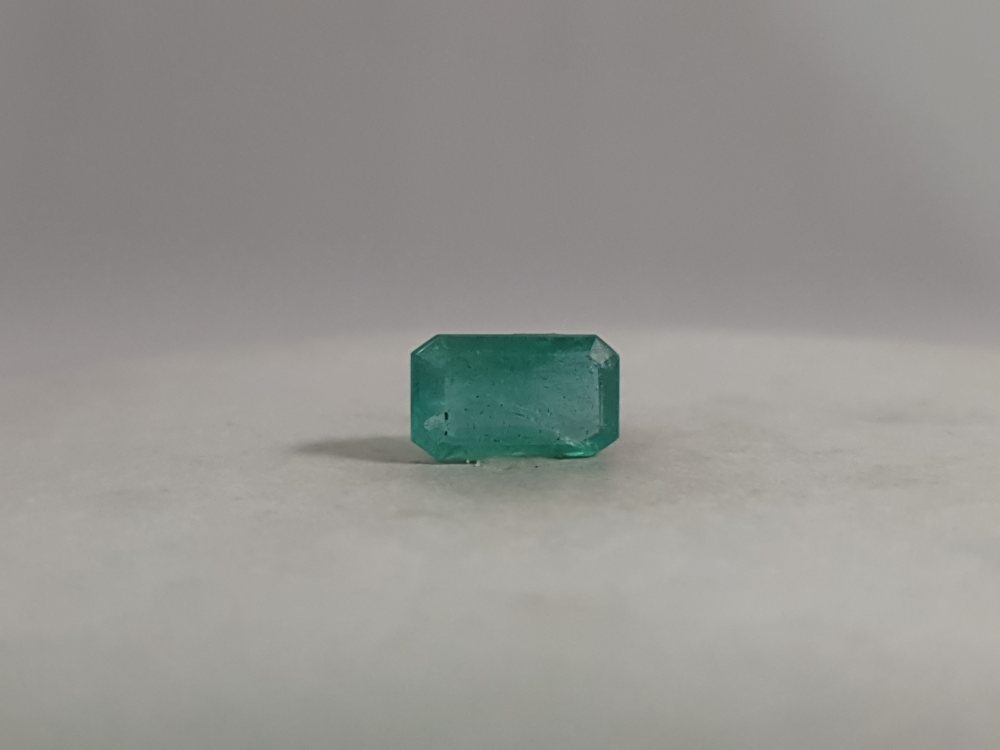 NATURAL EMERALD - 2.87CT