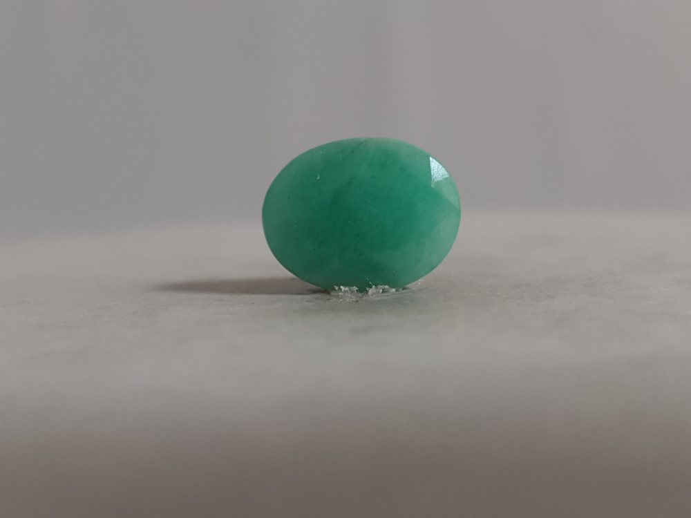 NATURAL EMERALD - 3.29CT