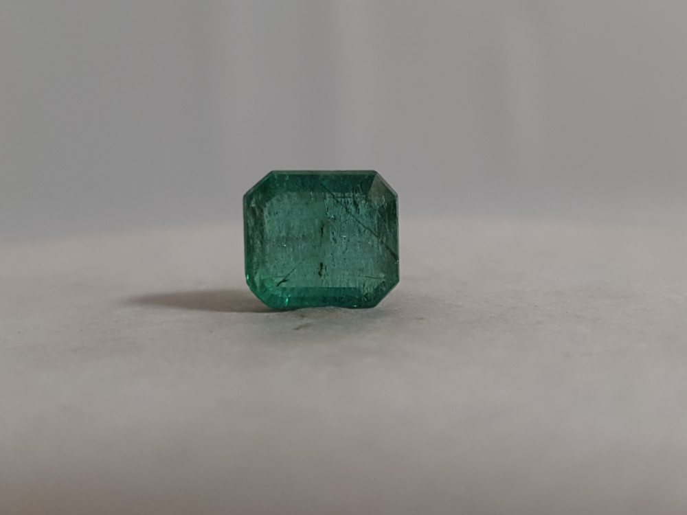 NATURAL EMERALD - 3.96CT