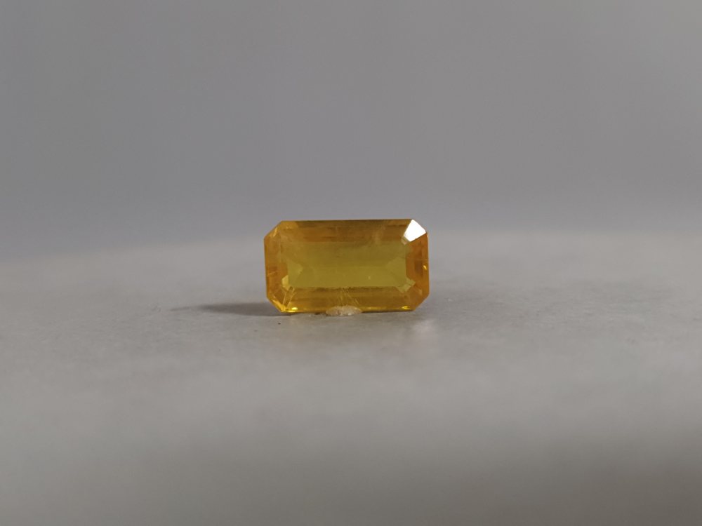 BANGKOK YELLOW SAPPHIRE BANGKOK PUKHRAJ