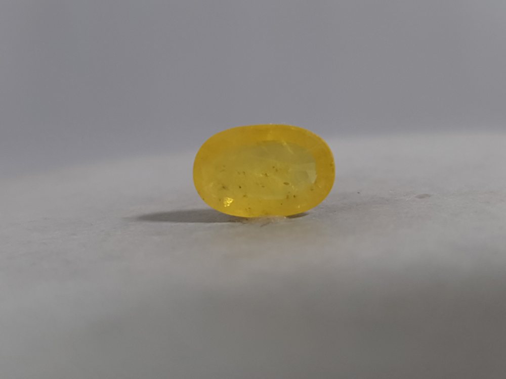 NATURAL YELLOW SAPPHIRE (PUKHRAJ) BANGKOK - 2.76CT