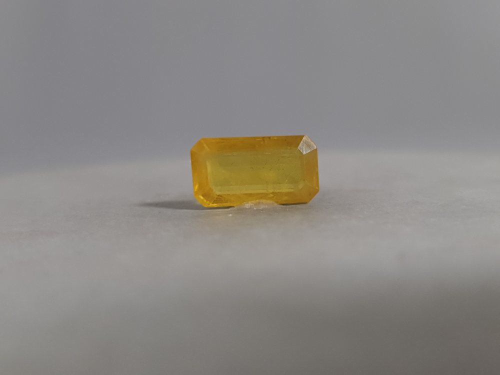 BANGKOK YELLOW SAPPHIRE BANGKOK PUKHRAJ