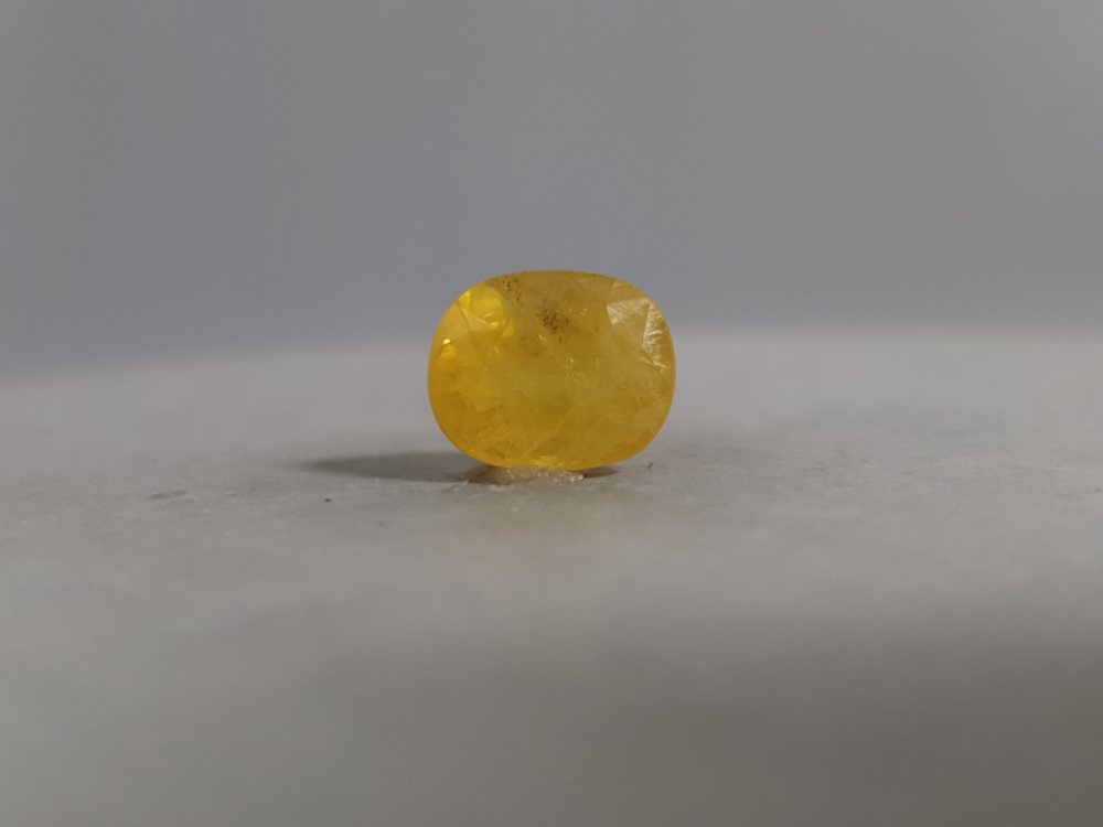 BANGKOK YELLOW SAPPHIRE BANGKOK PUKHRAJ