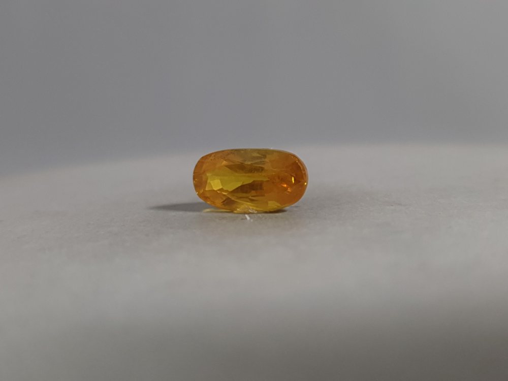 NATURAL YELLOW SAPPHIRE (PUKHRAJ) BANGKOK - 2.96CT