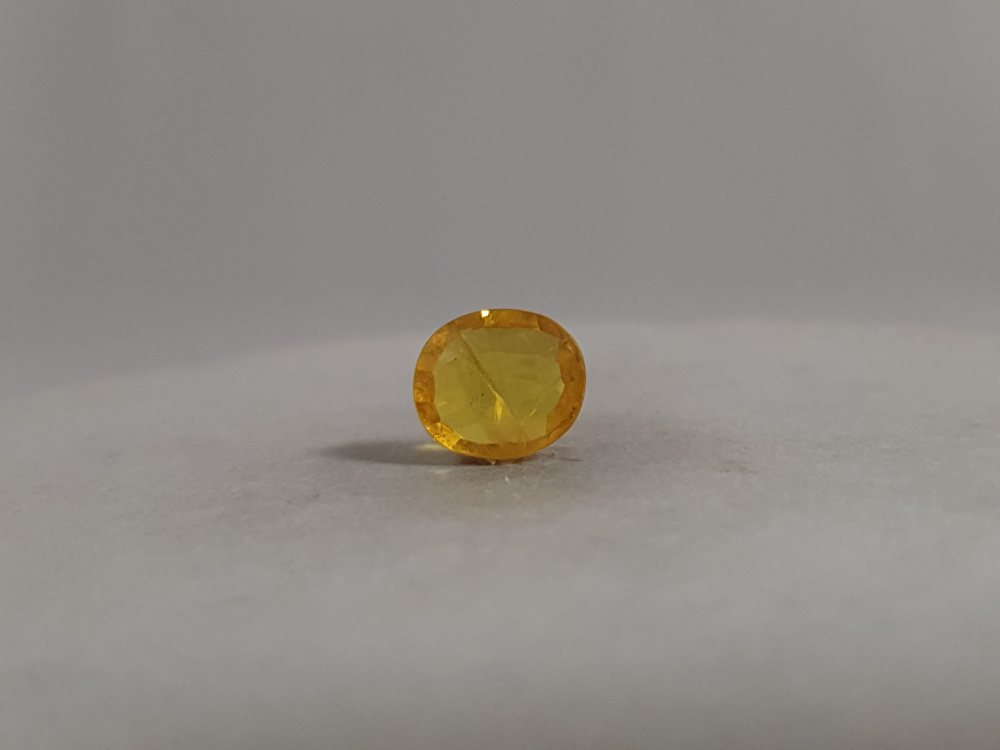 NATURAL YELLOW SAPPHIRE (PUKHRAJ) BANGKOK - 2.13CT
