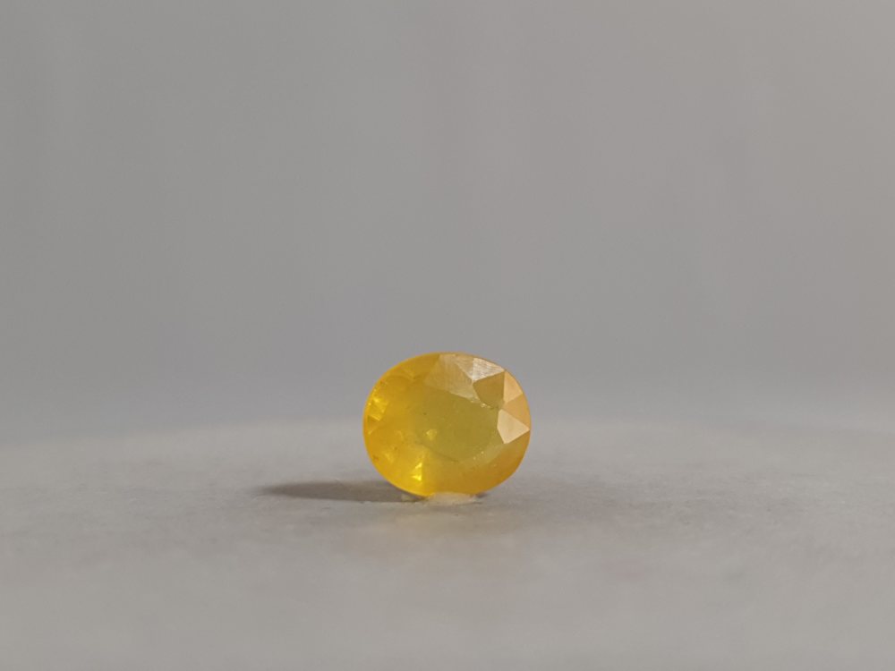 NATURAL YELLOW SAPPHIRE (PUKHRAJ) BANGKOK - 3.41CT