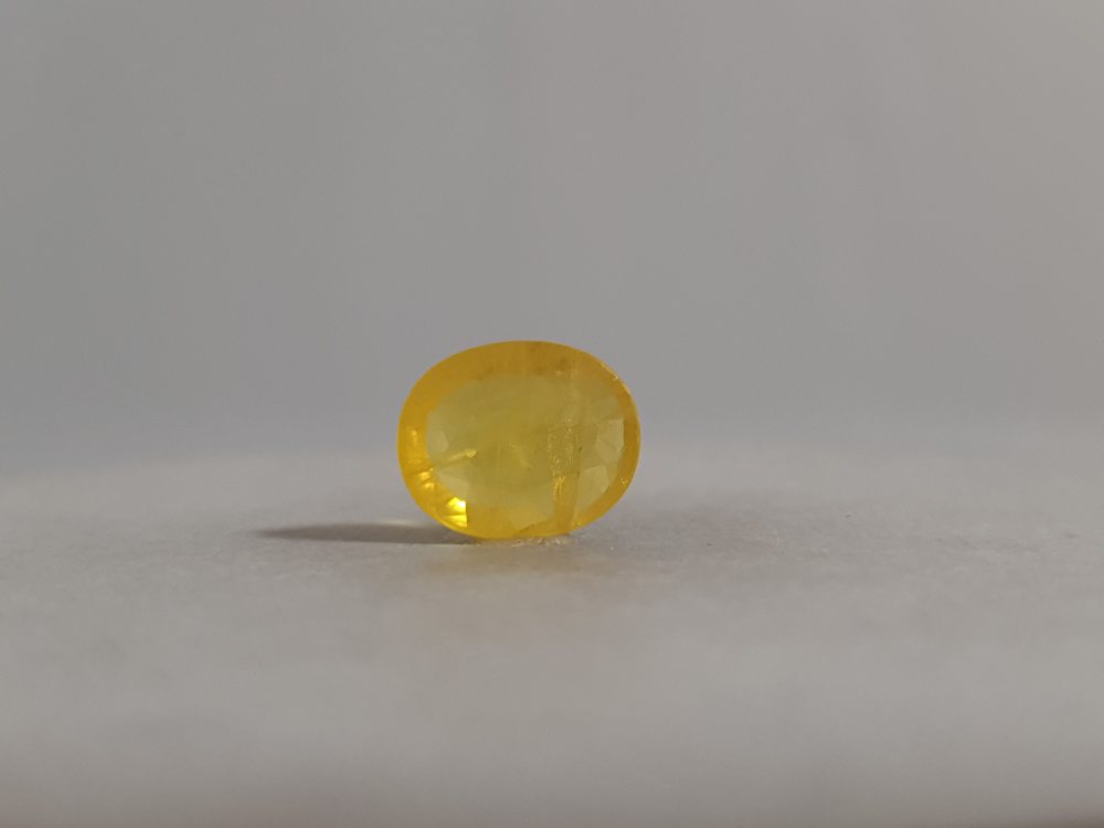 NATURAL YELLOW SAPPHIRE (PUKHRAJ) BANGKOK - 3.44CT