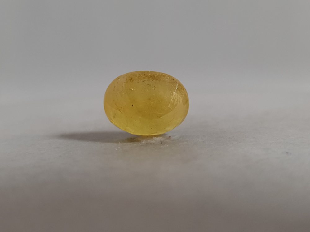 NATURAL YELLOW SAPPHIRE (PUKHRAJ) BANGKOK - 4.38CT