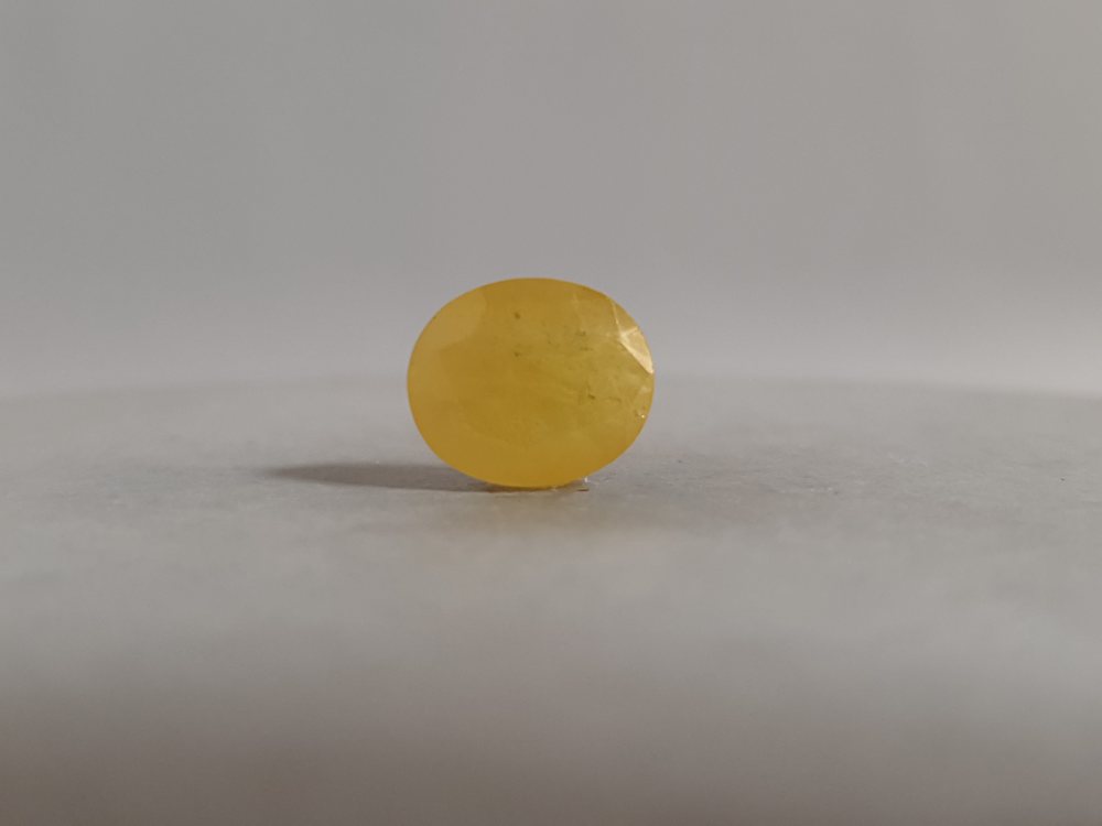 NATURAL YELLOW SAPPHIRE (PUKHRAJ) BANGKOK - 4.38CT