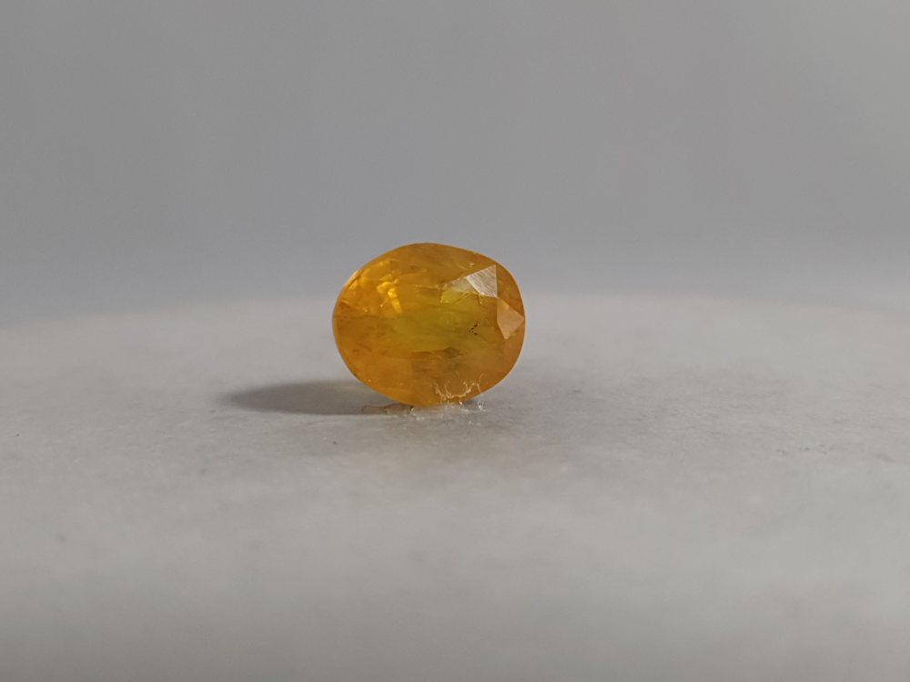 NATURAL YELLOW SAPPHIRE (PUKHRAJ) BANGKOK - 5.44CT