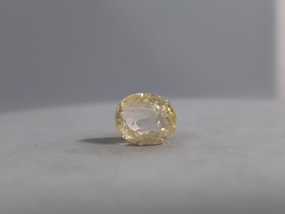 NATURAL YELLOW SAPPHIRE (PUKHRAJ) - 2.83CT