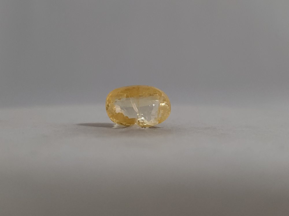 NATURAL YELLOW SAPPHIRE (PUKHRAJ) - 3.19CT