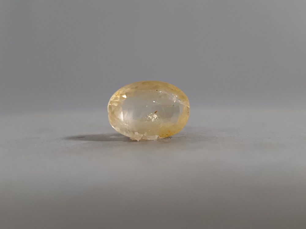 NATURAL YELLOW SAPPHIRE (PUKHRAJ) - 3.43CT