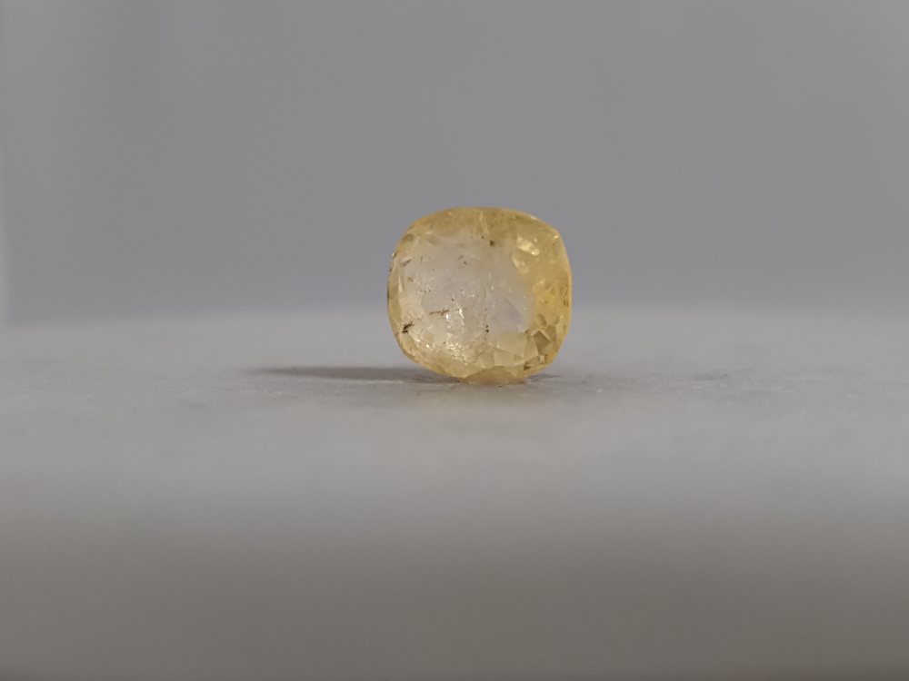 NATURAL YELLOW SAPPHIRE (PUKHRAJ) - 3.55CT