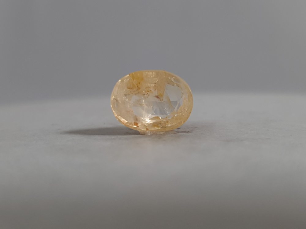 NATURAL YELLOW SAPPHIRE (PUKHRAJ) - 3.73CT