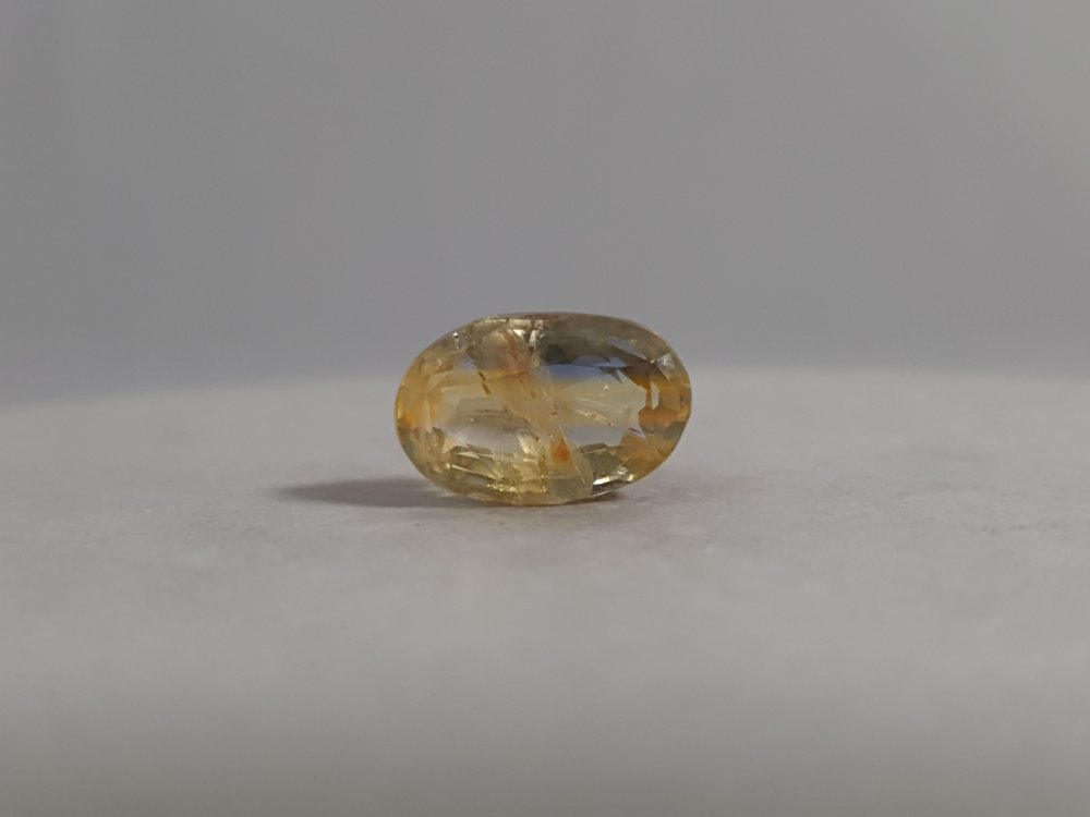 NATURAL YELLOW SAPPHIRE (PUKHRAJ) - 5.31CT