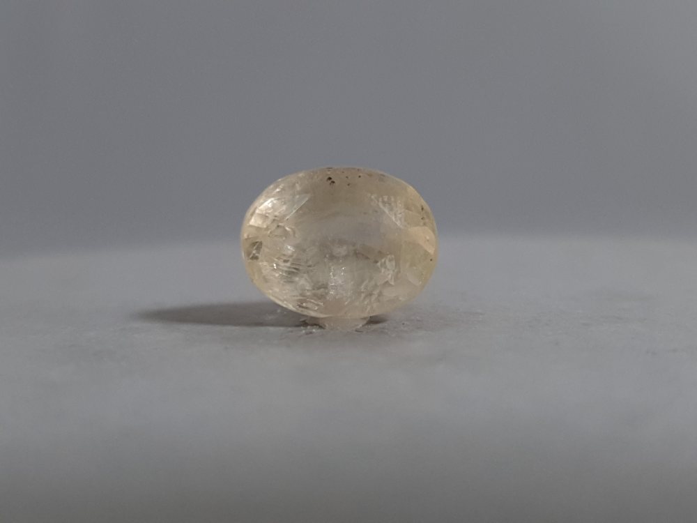 NATURAL YELLOW SAPPHIRE (PUKHRAJ) - 6.14CT